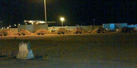 Monticules de sables, mis en place pour des exécutions. Arabie saoudite, 12 mars 2013. © AI
