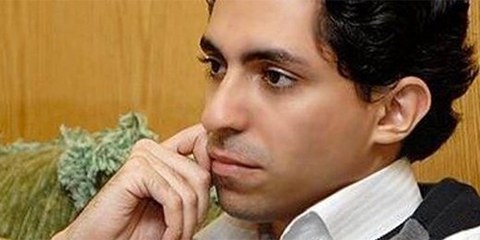 Le blogueur saoudien est toujours en prison. Amnesty se joint à son épouse pour demander sa libération. © CC