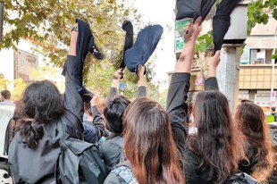 Port obligatoire du voile: une nouvelle loi pour renforcer l'oppression