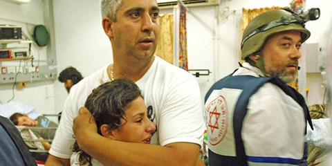 Les attaques de roquettes plongent des familles dans la douleurs, tant du côté palestinien qu'israélien. © APGraphicsBank 