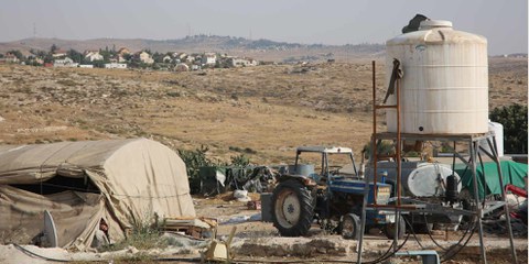 Ici, le village palestinien de Khirbet Susya, en territoires occupés, vit sous la menace de se faire détruire. © Amnesty International