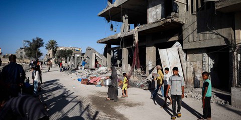 Selon la requête déposée à La Haye par l'Afrique du Sud, les actes et l'inaction d'Israël à l'égard des Palestinien·ne·s de Gaza ont un caractère génocidaire. © AFP via Getty Images