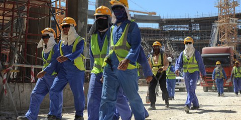L'émirat n'a pas fait d'effort significatif pour améliorer la condition des travailleurs migrants sur les chantiers de la future coupe du monde de football. © EPA