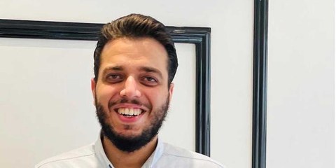 Abdullah Ibhais, ressortissant jordanien et ex-directeur de la communication pour le mondial 2022 au Qatar, purge une peine de trois ans de prison après un procès inéquitable. © DR