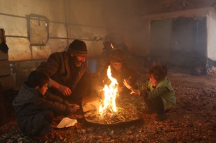 Le siège imposé à la population dans les zones à majorité kurde doit être levé