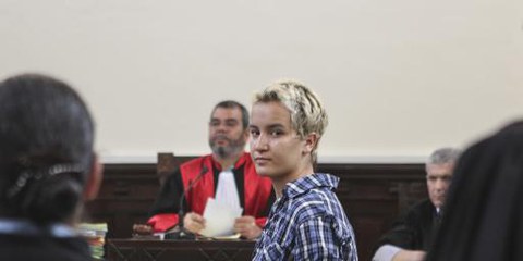 Amina Sboui dans la salle de la cour à Sousse © REUTERSMed Amine Benaziza