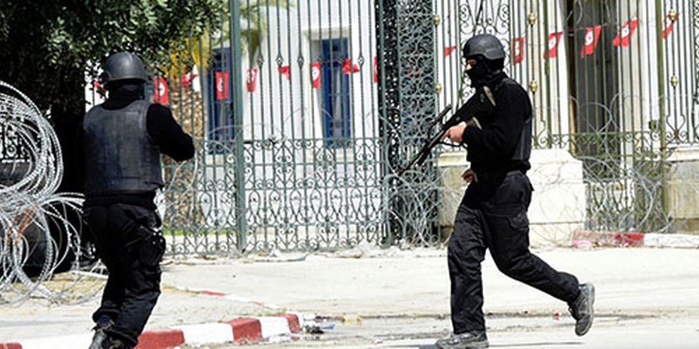 L’attaque perpétrée dans un musée de la capitale tunisienne a fait au moins dix-neuf morts, dont deux Tunisiens et des ressortissants italiens, espagnols, polonais et allemands.© FETHI BELAID/AFP/Getty Images