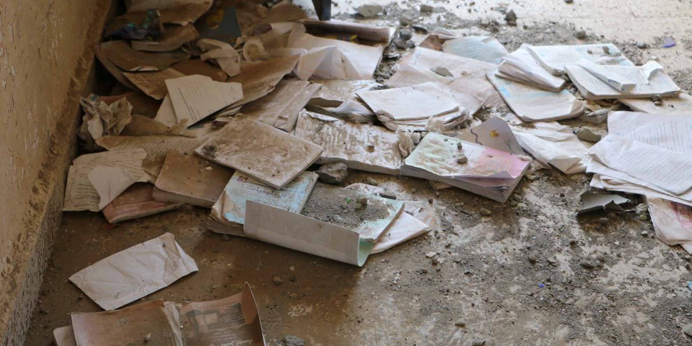 L'école de al-Shaymeh après une attaque de la coalition menée par l'Arabie saoudite. Le 9 novembre 2015. © Amnesty International
