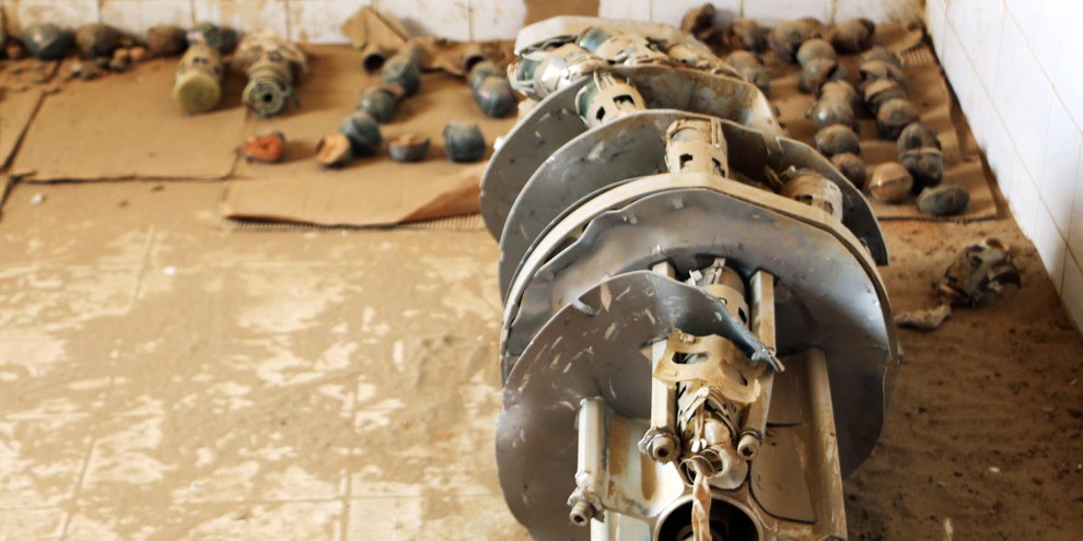 Les restes de sous-munitions d'une bombe aérienne britannique, à Hajjah dans le nord du Yémen. © Amnesty International