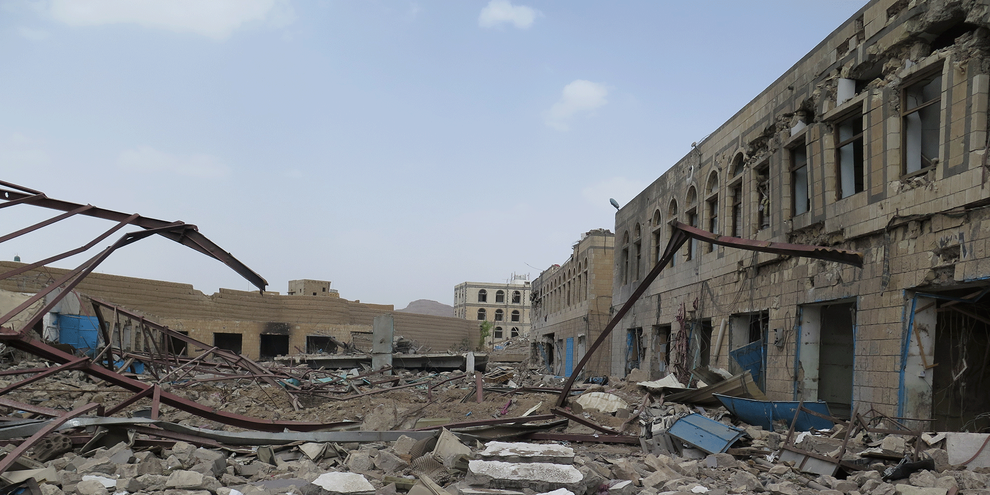 Selon des témoignages, dmembres du groupe armé houthi ont interdit à des civils de passer aux postes de contrôle, confisquant parfois les biens qu’ils tentaient de faire entrer.© Amnesty International