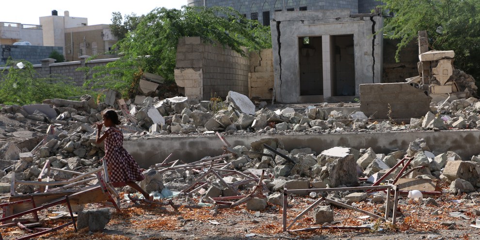Sept familles, avec plus de 20 enfants, font partie des personnes récemment déplacées du gouvernorat de Hodeidah, dans l'ouest du Yémen. L'ONU estime que plus de 100 000 personnes ont été déplacées lors de l'offensive terrestre et aérienne entre décembre 2017 et mai 2018. © Amnesty International