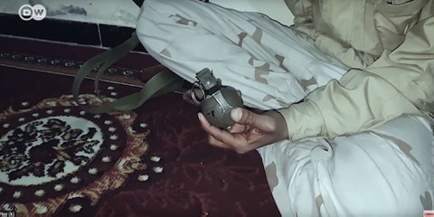 Un reportage de la chaîne Deutsche Welle indique que des armes occidentales, y compris des grenades à main de fabrication suisse, ont atterri aux mains de milices impliquées dans le conflit au Yémen via les Émirats arabes unis.  © Deutsche Welle