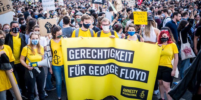 201006_270968_Floyd_Petitionsübergabe.jpg