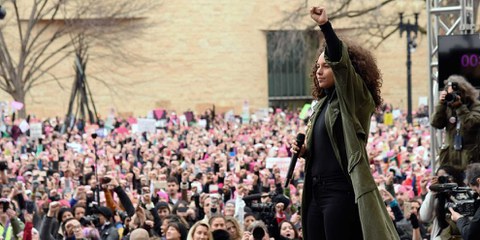 Alicia Keys lors de la marche des femmes à Washington DC, le 21 janvier 2017 © Kevin Mazur/WireImage.