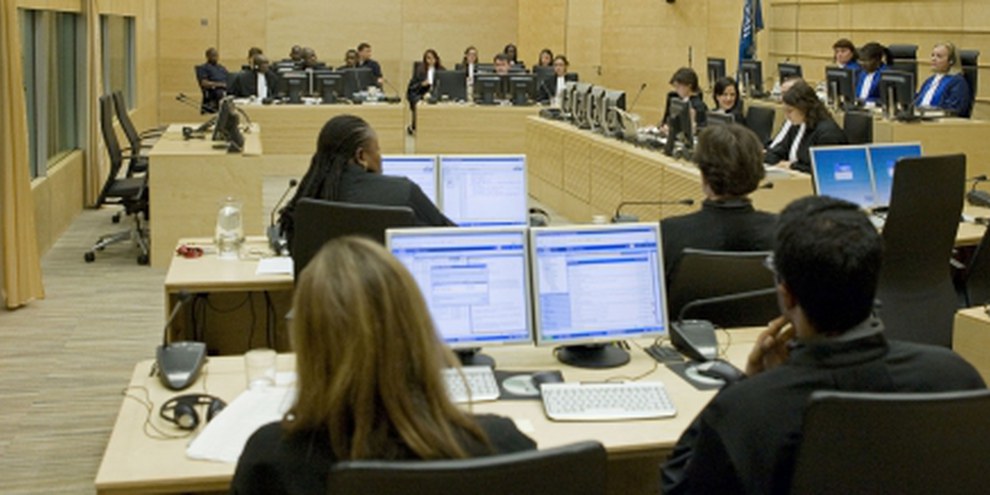 La Cour pénale internationale en pleine session lors de la comparution initiale de Mathieu Ngudjolo Chui (RDC) le 11 février 2008. © ICC-CPI/Marco Okhuizen