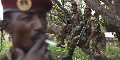 Les ex-rebelles de la Séléka et les milices anti-balaka se livrent une guerre sans merci. Un conflit communautaire sur fond d’intérêts économiques. © REUTERS / Joe Penney