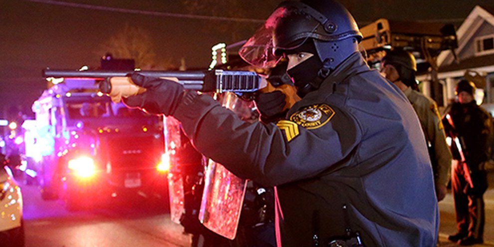 Le meurtre de Michael Brown par la police du Missouri et les protestations qui ont suivi ont poussé l’administration Obama et le Département de la justice à annoncer un examen des pratiques policières. © Getty Images