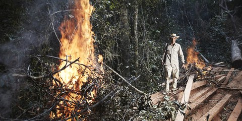 L’activiste Chut Wutty, qui collaborait avec des médias de son pays, avait dénoncé des cas de déforestation illégale dans la province de Koh Kong au Cambodge. Il a été assassiné par un policier© Mathieu Young