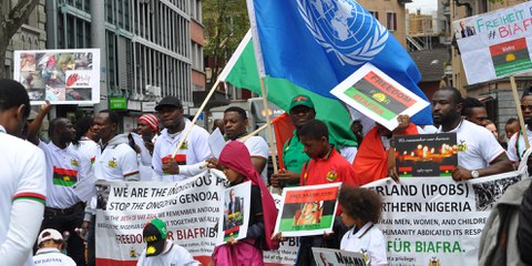Les massacres contre les peuples indigènes du Biafra commis entre 1966 et 1970 ont fait entre deux et trois millions de victimes mortes de faim, torturées ou brûlées vives. © Tharcisse Semana