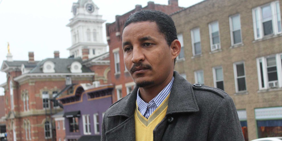«Si nous ne parlons pas des journalistes érythréens emprisonnés, personne ne le fera. Si nous restons silencieux, ils seront oubliés», explique Abraham T. Zere fondateur de PEN Eritrea. © Yonatan Tewelde