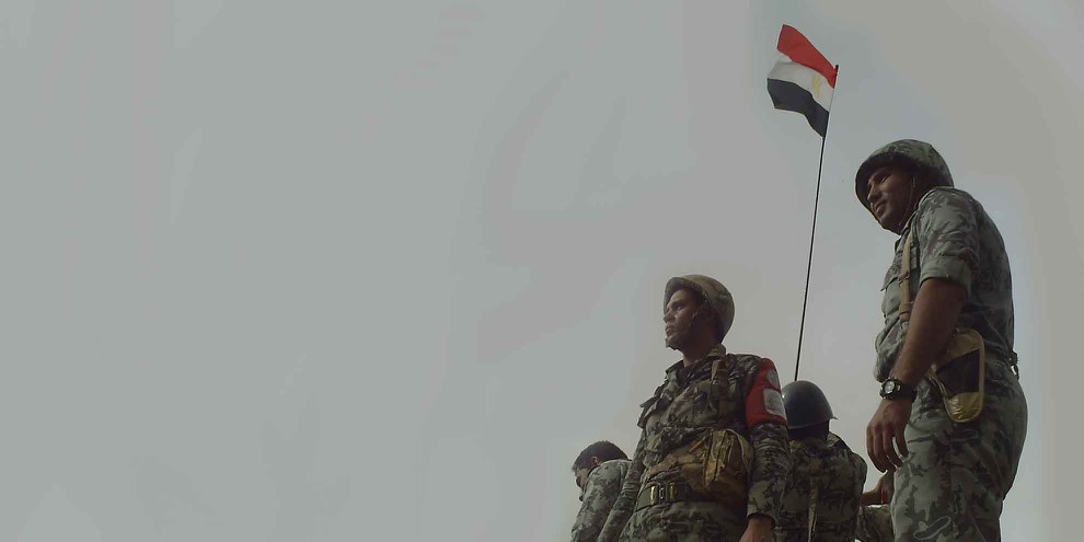 L'Égypte est devenue une caserne militaire à ciel ouvert. La société civile vit dans la peur de l'armée et de la police. © Al Ghomaa