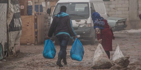Dès le début de la révolution, le régime de Bachar al-Assad a recouru à la détention, à la torture et au viol des femmes pour briser toute forme d'opposition en terrorissant la population. © Ali Alsheikh / Syrian Eyes