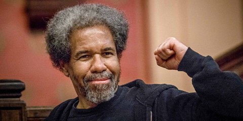 «J’ai toujours considéré que ce qui devait primer était le tout, pas l’individu», explique le militant du Black Panther Party et ex-détenu Albert Woodfox. © Pierre-Yves Brunaud/ Picturetank