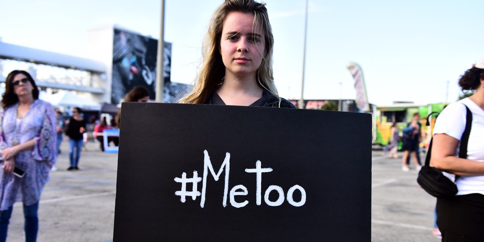 Des millions de personnes dans le monde se sont ralliées derrière le hashtag #MeToo (ici lors d’une manifestation à Miami le 22 janvier 2018), protestant contre le harcèlement et les violences sexuelles subies par les femmes. © Hayk_Shalunts/Shutterstock.com