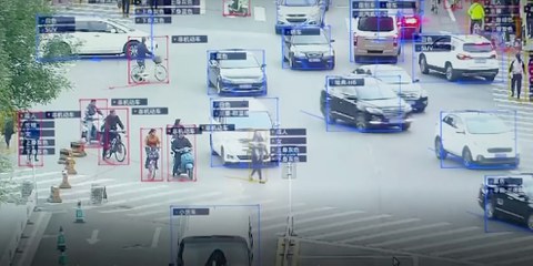 La Chine s’est dotée du plus large réseau de vidéosurveillance «intelligent» du monde. Chaque citoyen peut être repéré et suivi à la trace, où qu’il se situe dans le domaine public. © YouTube, capture d’écran