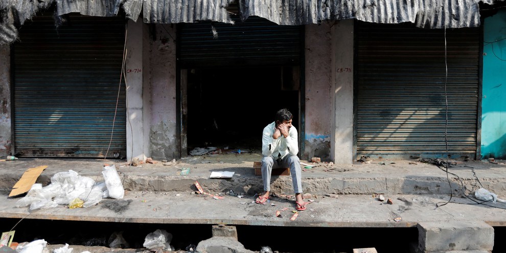 Des propriétés de musulman∙e∙s ont été incendiées lors de violents affrontements, après l’adoption de la nouvelle loi sur la citoyenneté, à New Delhi.© REUTERS/Danish Siddiqui