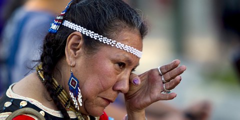Malgré les conclusions de la Commission vérité et réconciliation, les survivant·e·x·s des Residential Schools se battent encore aujourd’hui pour faire reconnaître les traumatismes qu’iels ont vécus. © REUTERS/Ben Nelms