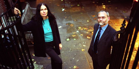 Jo Berry et Patrick Magee, l’ancien combattant de l’IRA responsable de la mort du père de la Britannique, travaillent aujourd’hui ensemble pour promouvoir la paix. © Lourdes Segade/Polaris/laif