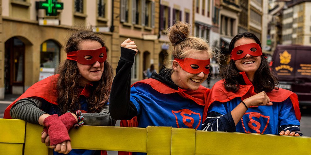 Plus de cent actions de rue pour sensibiliser la population à l'importance de la Convention européenne des droits de l'homme ont été organisées dans toute la Suisse.© AI