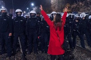 Conséquences dévastatrices de la pandémie pour les droits humains