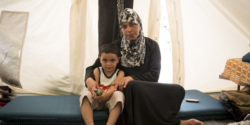 La pauvreté et l'insécurité dans lesquelles de nombreuses personnes réfugiées se retrouvent dans des pays comme le Liban et la Libye accroissent le risque d'exploitation sexuelle et de violence. © Amnesty International (Photo: Richard Burton)