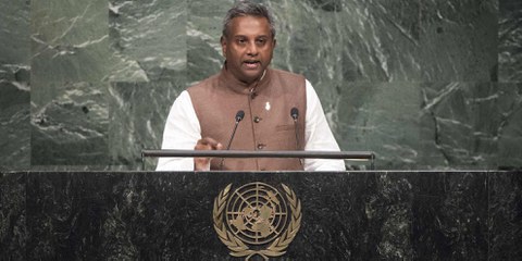 Salil Shetty, secrétaire général d'Amnesty International. © UN Photo/Mark Garten