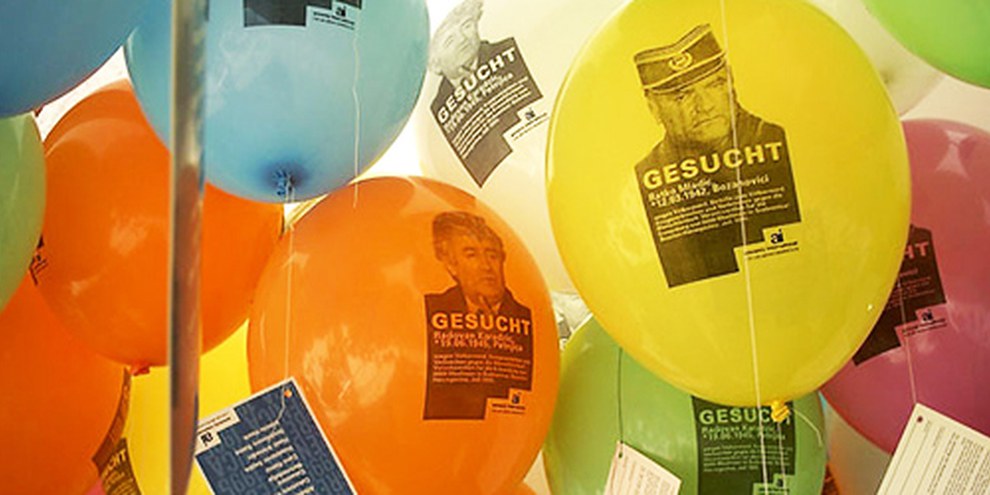En 2009, Amnesty International organisait un lancé de ballons à Bad Honnefer, en mémoire du massacre. © AI 
