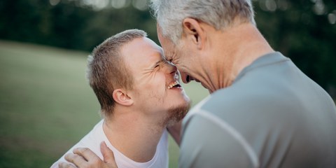Une vie aussi autodéterminée que possible pour les personnes en situation de handicap: tel devrait être l'objectif de toute société. © unsplash / Nathan Anderson
