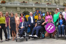 108 000 signatures déposées pour l’initiative pour l’inclusion