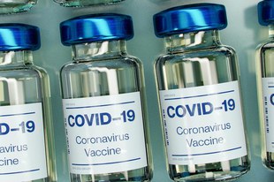 Les entreprises pharmaceutiques ont contribué à la catastrophe des droits humains en 2021