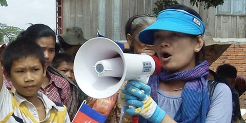 Tol Srey Pov (à droite), une des femmes libérées. © DR