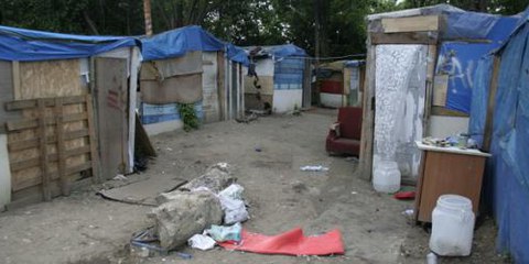 Environ 150 Roms ont été expulsés de force de ce campement informel à Noisy-le-Grand. © AI