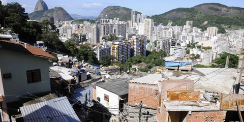 Favelas à Rio de Janeiro ©  Giuseppe Bizzarri / Demotix