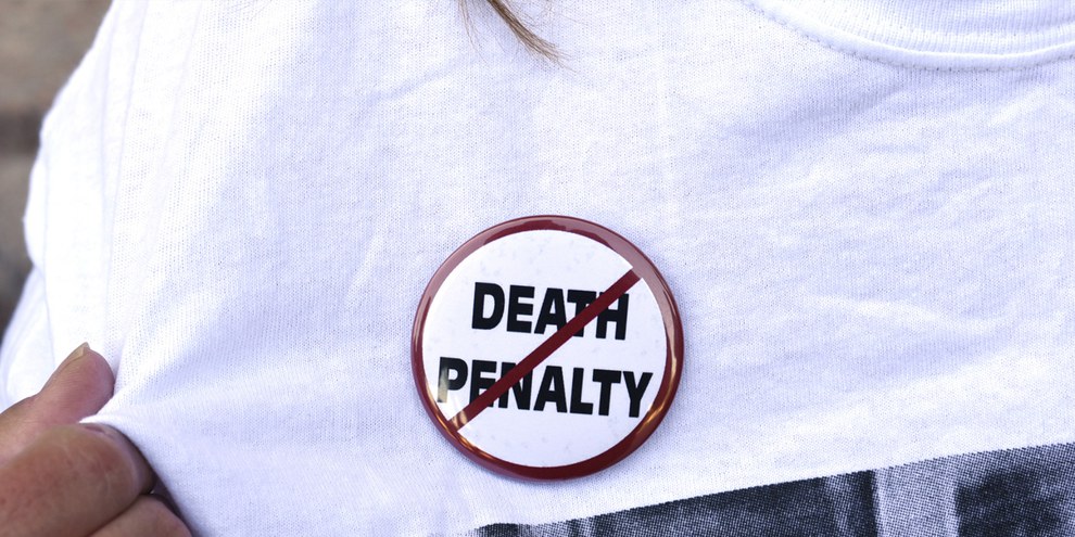 Des activistes manifestent contre l'exécution de Richard Glossip, à Oklahoma City, le 15 septembre 2015. © Reuters | Cliquer sur l'image pour plus de faits et de chiffres
