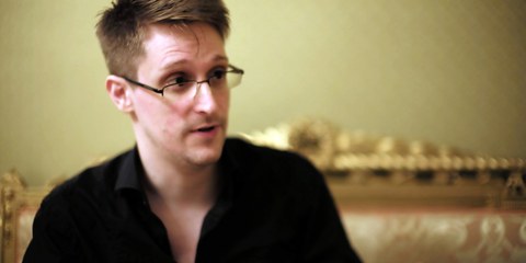 Edward Snowden (cette image de remplacement est plus jeune que l'article) © Amnesty International