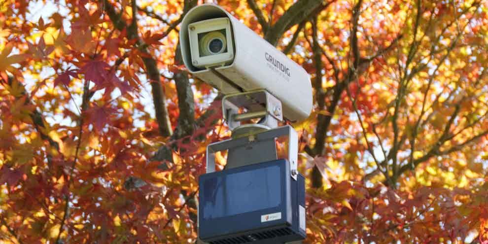 Une caméra de surveillance à la frontière suisse. © Thomas Bresson / Wikicommons