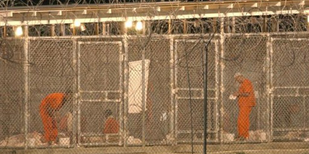 Camp X-Ray à Guantánamo Bay. | © AP
