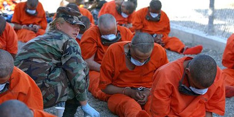 La torture dans la guerre contre le terrorisme: Guantánamo