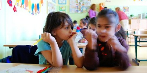 Un Obiettivo del Millennio: migliorare l’accesso all’educazione per le bambine. © AI