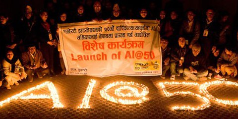 Una festa per il giubileo di Amnesty International in Nepal. © AI